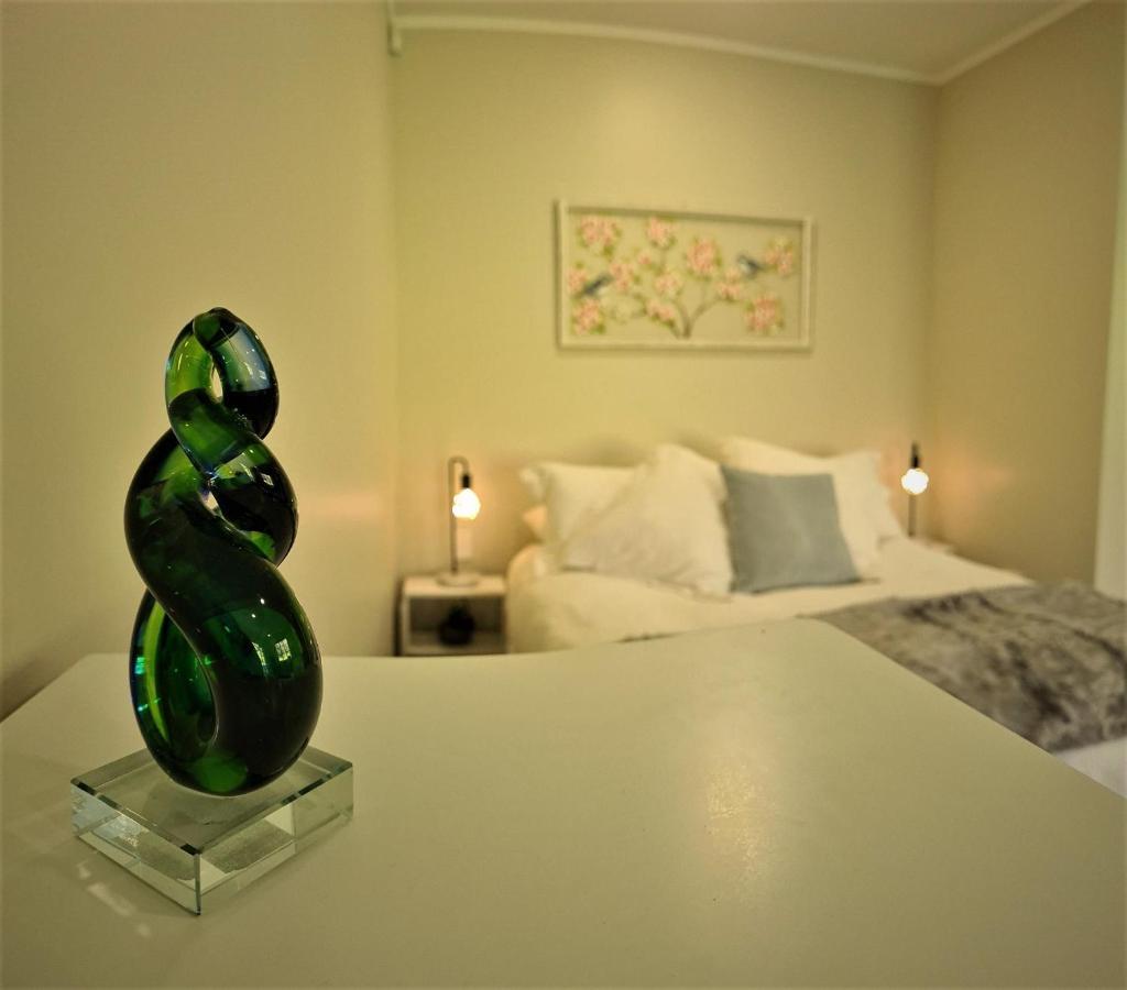 Pyes Pa Studio Apartment Tauranga Exterior photo
